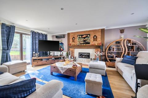 5 bedroom detached house for sale, Vicarage Road, Reading, Berkshire, RG2
