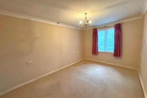 2 bedroom retirement property for sale, Windsor Way, Aldershot