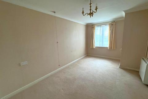 2 bedroom retirement property for sale, Windsor Way, Aldershot
