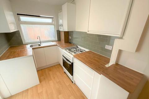 3 bedroom house to rent, Hedgemans Road, Dagenham , Essex