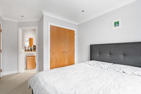 2 bedroom apartment for sale, Bridge Wharf, Surrey KT16