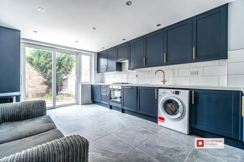 3 bedroom maisonette for sale, Blackwell Close, Lower Clapton, Hackney, London, E5