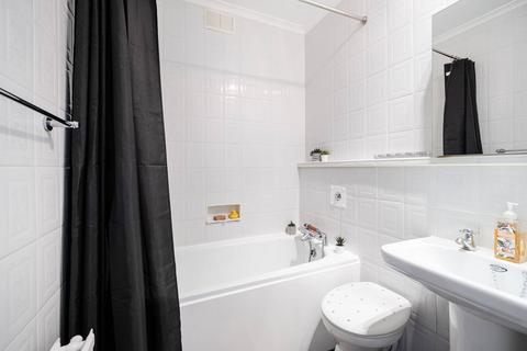 Studio to rent, Cullum Welch House, Clerkenwell, London, EC1Y