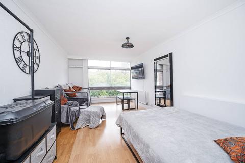 Studio to rent, Cullum Welch House, Clerkenwell, London, EC1Y