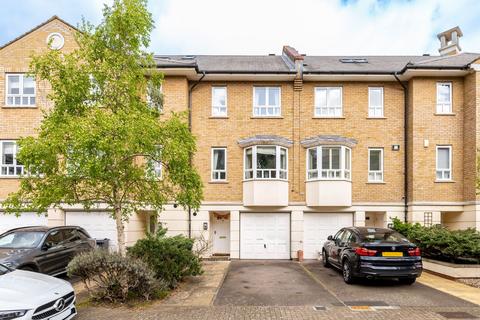 Samuel Gray Gardens, North Kingston, Kingston upon Thames, KT2