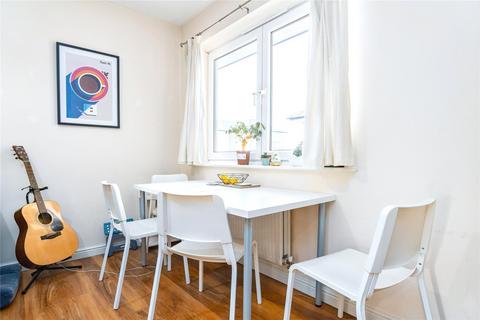 2 bedroom flat for sale, Hampden Gardens, Cambridge, Cambridgeshire, CB1