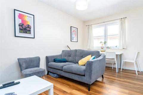 2 bedroom flat for sale, Hampden Gardens, Cambridge, Cambridgeshire, CB1
