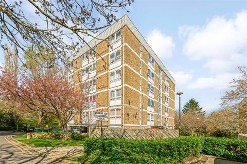 2 bedroom apartment to rent, Moresby House, Retingham Way, Chingford, E4