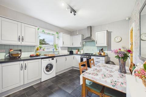 3 bedroom semi-detached house for sale, Lyndale Drive, Off Westfield Lane, Shipley