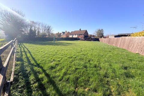 2 bedroom property with land for sale, Wendover, Buckinghamshire HP22