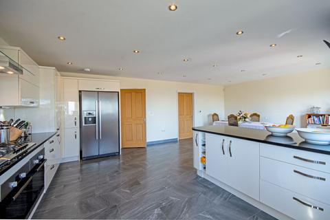 4 bedroom detached house for sale, St. Peters Road, Malvern Worcestershire, WR14 1QS