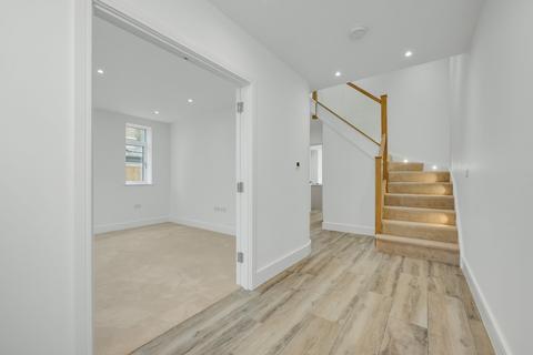 4 bedroom semi-detached house for sale, Hurst Road, East Molesey, Surrey, KT8