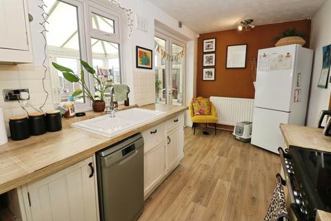 2 bedroom terraced house for sale, Coton Road, Rugby, CV23