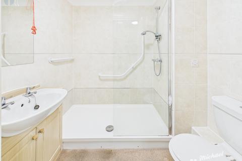 1 bedroom flat for sale, Pearl Court, Croft Road, Aylesbury