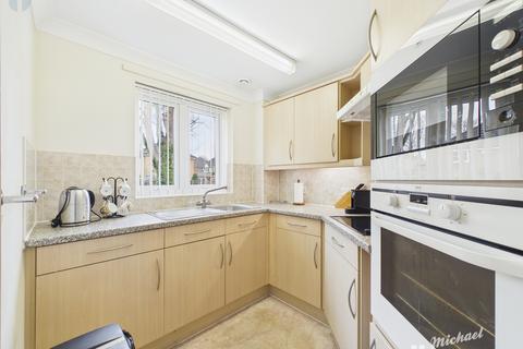1 bedroom flat for sale, Pearl Court, Croft Road, Aylesbury