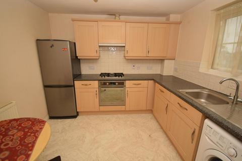 2 bedroom flat to rent, St. Lukes Court, Hatfield AL10