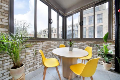 1 bedroom flat for sale, Hyde Apartments, 1 Hyde Lane, London