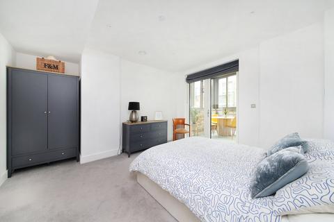 1 bedroom flat for sale, Hyde Apartments, 1 Hyde Lane, London