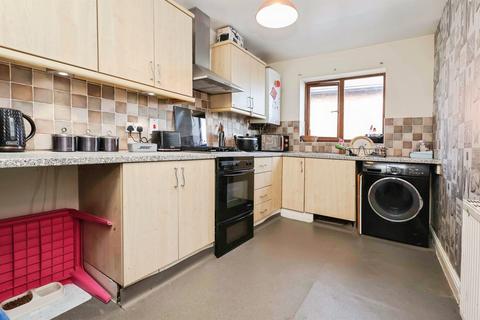 2 bedroom flat for sale, New Birmingham Road, Tividale, Oldbury