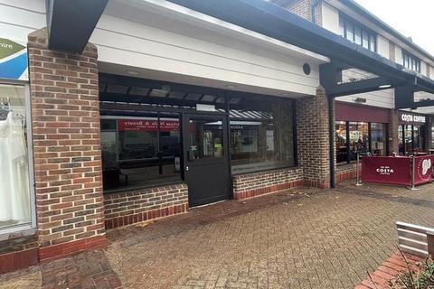 Retail property (high street) to rent, The Broadway Thatcham RG19 3HN