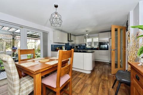 4 bedroom detached house for sale, Ash Close, Killamarsh, Sheffield, Derbyshire, S21