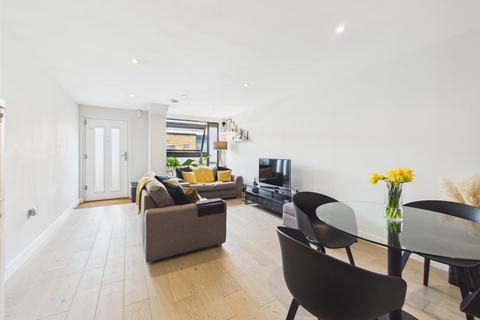 Field End Road, Ruislip HA4