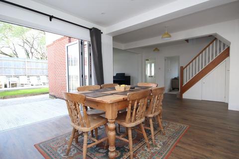 3 bedroom detached house for sale, Ringwood Road, Poole, BH14