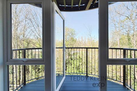 1 bedroom flat for sale, Gunpowder Road, Worcester Park KT4