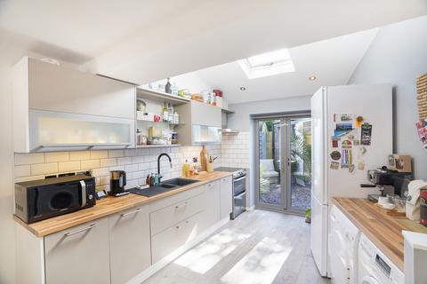 2 bedroom terraced house for sale, Earl Street, Rugby, CV21