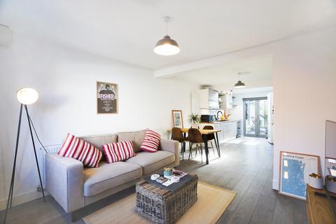 2 bedroom terraced house for sale, Earl Street, Rugby, CV21
