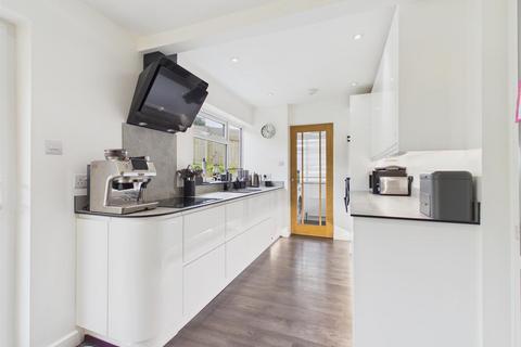 4 bedroom chalet for sale, Higher Park Road, Braunton EX33