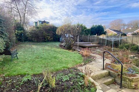 4 bedroom detached house for sale, Templar Drive, Almondbury, Huddersfield