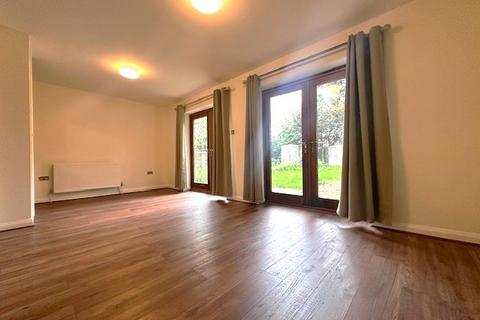 3 bedroom house to rent, Sutton Road, Barking, IG11