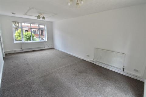2 bedroom end of terrace house to rent, 22Nd Avenue, Hull