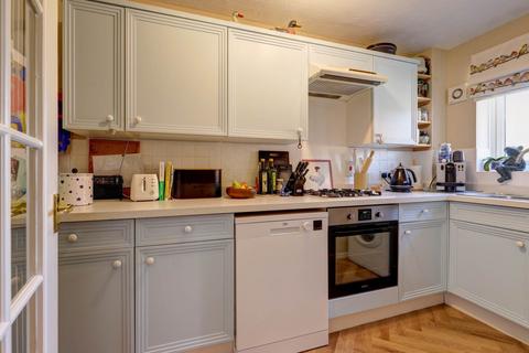 3 bedroom end of terrace house for sale, Southover Close, Blandford Forum