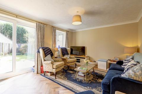 3 bedroom end of terrace house for sale, Southover Close, Blandford Forum