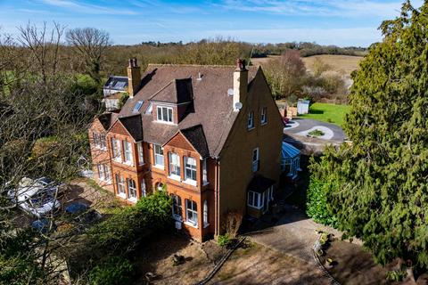4 bedroom semi-detached house for sale, Chequers Lane, WATFORD