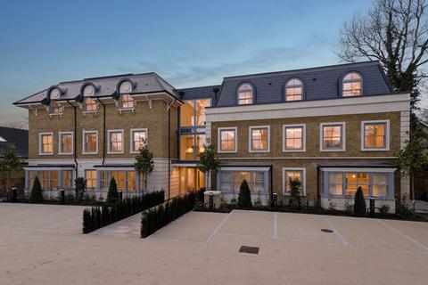 3 bedroom flat for sale, Shalford Lodge, Kingston Hill, Kingston Upon Thames, KT2