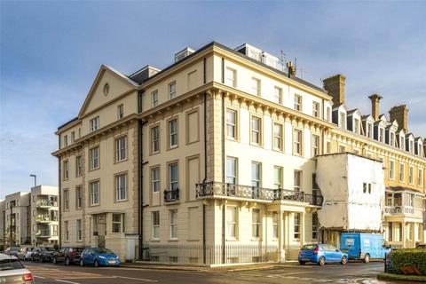 2 bedroom flat to rent, Heene Terrace, Worthing, West Sussex, BN11