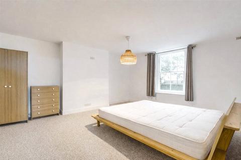 2 bedroom flat to rent, Heene Terrace, Worthing, West Sussex, BN11