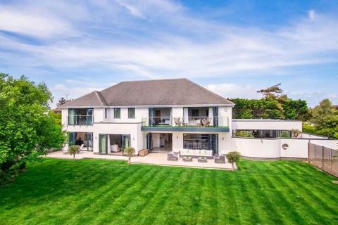 5 bedroom detached house for sale, Tamarisk Way, East Preston, BN16