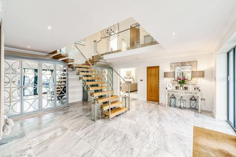 5 bedroom detached house for sale, Tamarisk Way, East Preston, BN16