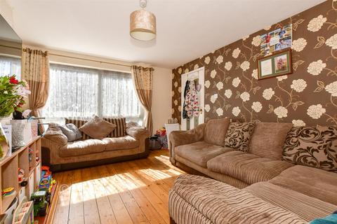 3 bedroom end of terrace house for sale, Grange Avenue, Ryde PO33