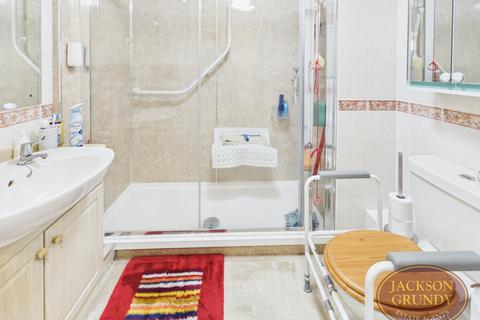 1 bedroom apartment for sale, Harlestone Road, Northampton, NN5 7AF