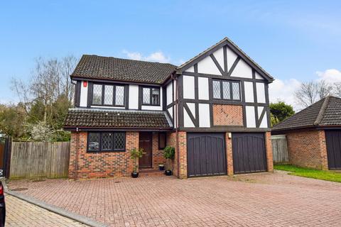 5 bedroom detached house for sale, Hammond End, Farnham Common, Buckinghamshire, SL2