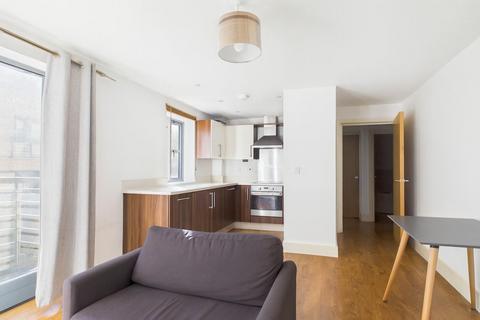 2 bedroom flat for sale, Coopers Yard, Hitchin, Hertfordshire SG5
