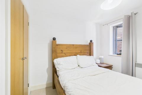 2 bedroom flat for sale, Coopers Yard, Hitchin, Hertfordshire SG5