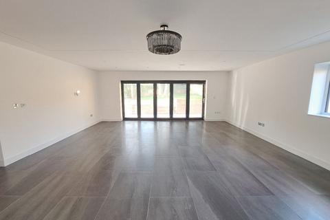 undefined, Beecroft Avenue, Lichfield