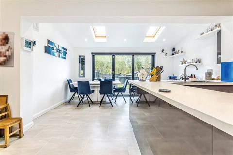 4 bedroom semi-detached house for sale, Spencer Road, Caterham, Surrey, CR3