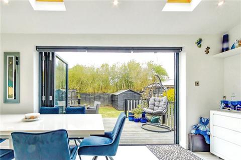 4 bedroom semi-detached house for sale, Spencer Road, Caterham, Surrey, CR3